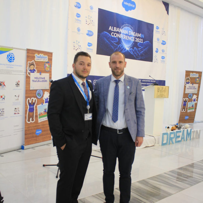 Marilo Meta dhe Qëndrim Hoxha Marilo Meta dhe Qëndrim Hoxha