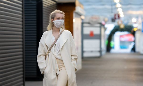 Gratë më të mbrojtura nga corona Gratë më të mbrojtura nga corona